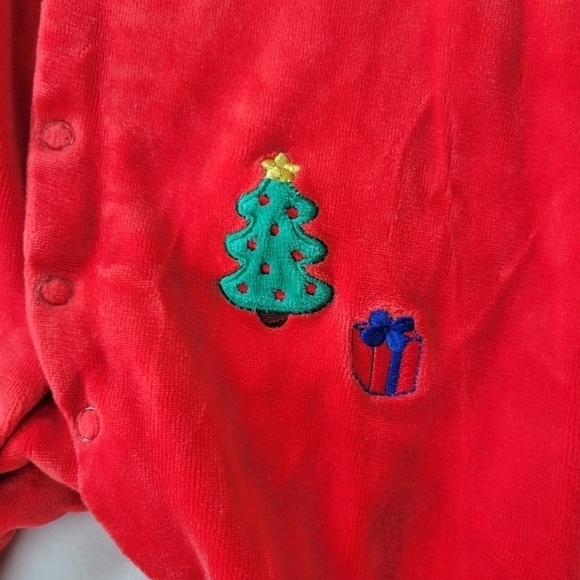 Bright Future VTG red crushed velvet "Baby's 1st Christmas" footed pajamas 3-6m - Picture 7 of 8